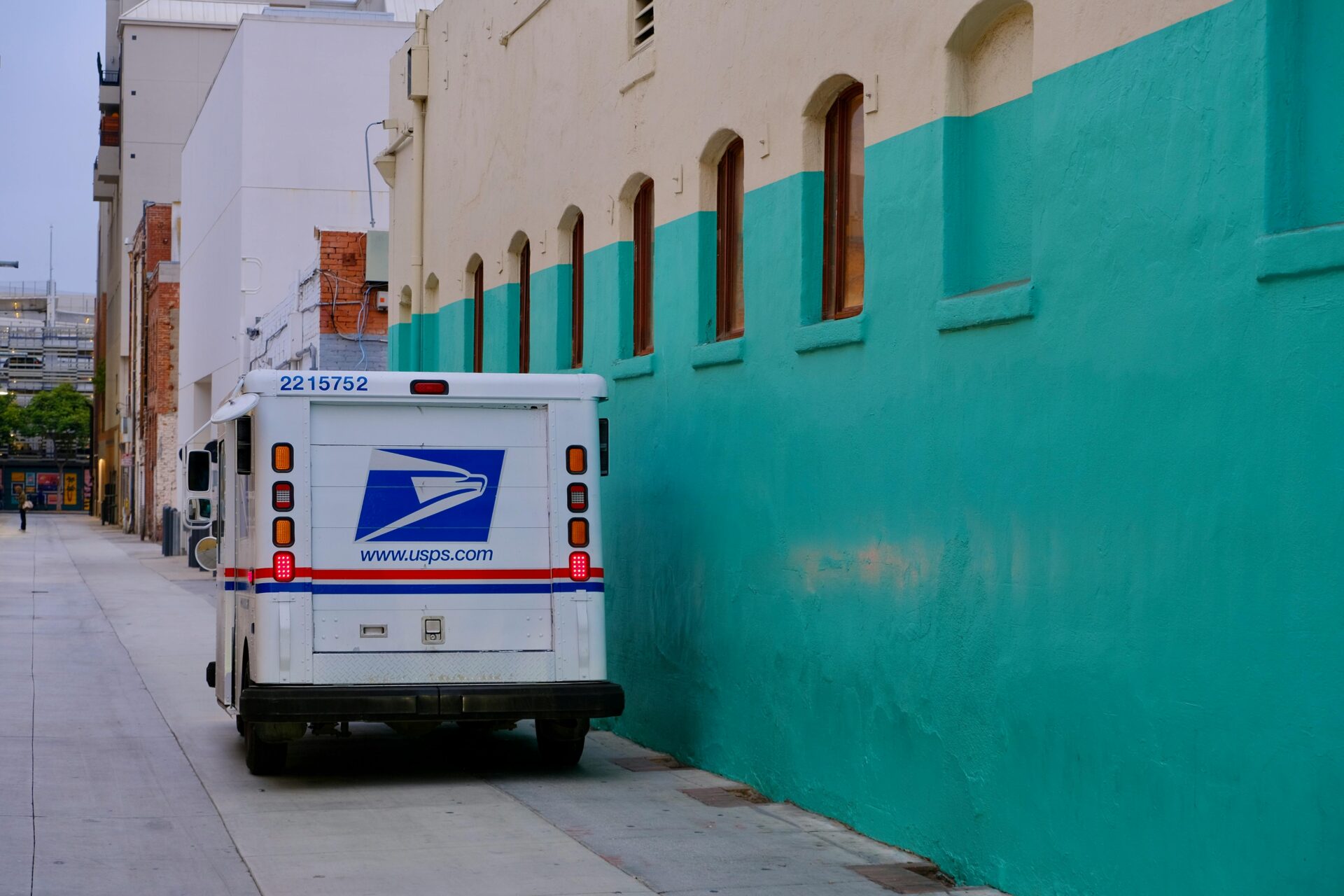 How USPS Identifies Suspicious Packages?